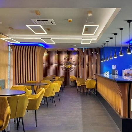 Hotel Condor טולצ'אה מראה חיצוני תמונה