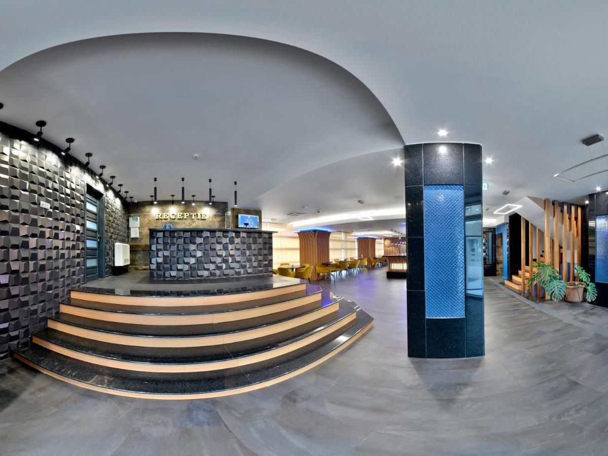 Hotel Condor טולצ'אה מראה חיצוני תמונה